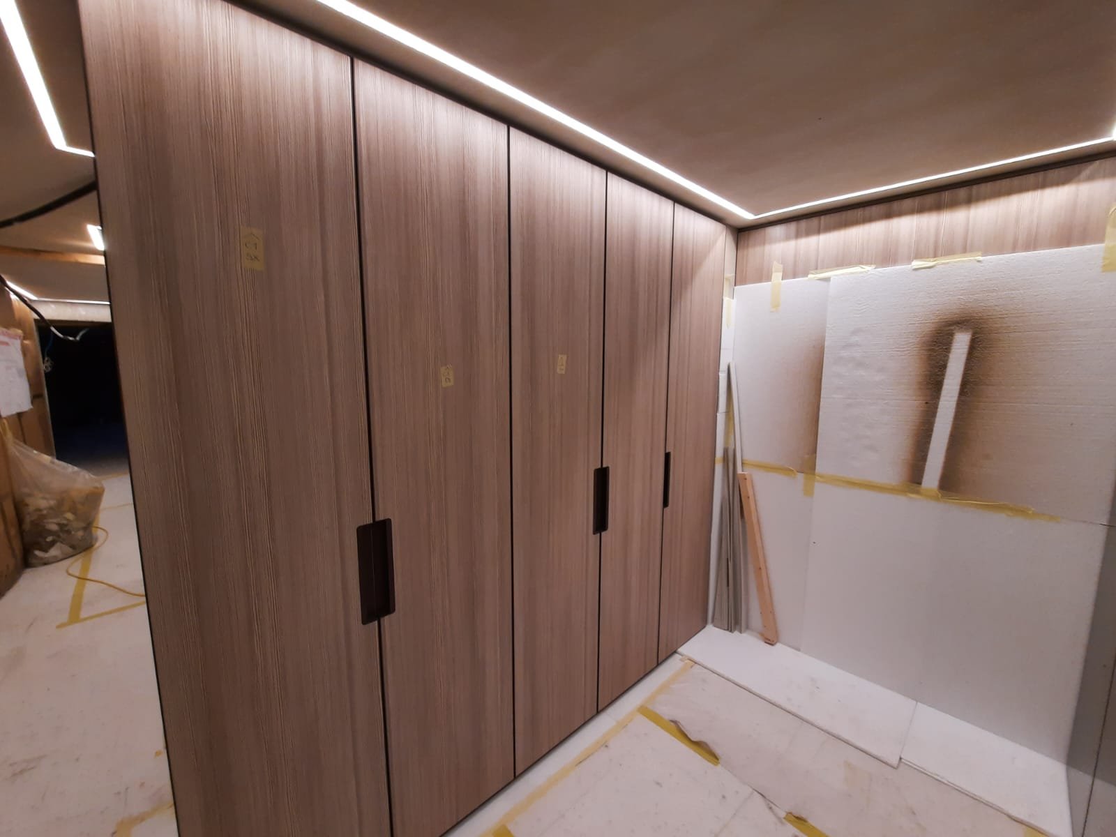 Montaggio di Falinemeria 220